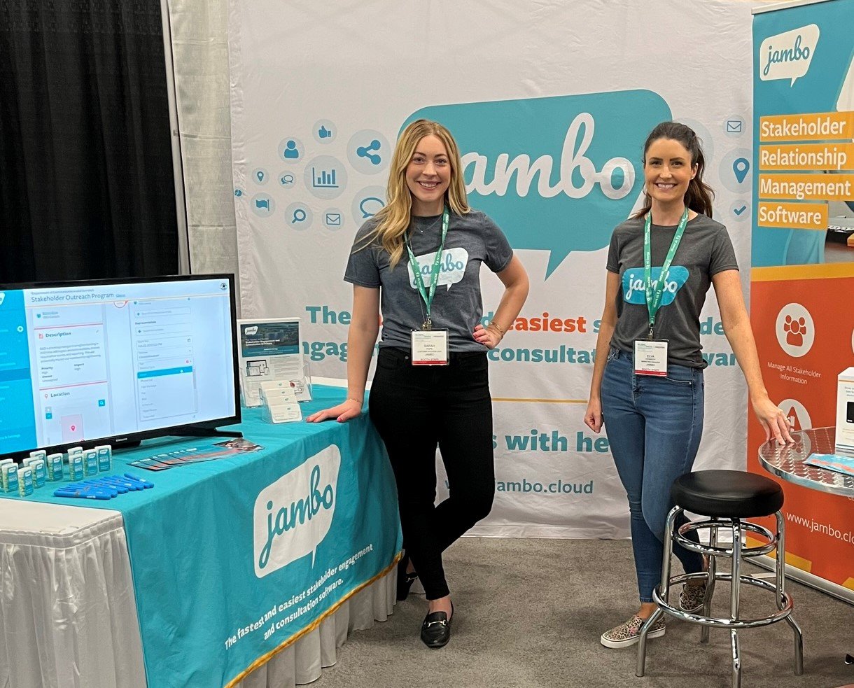 Sarah and Elva at the Global Energy Show